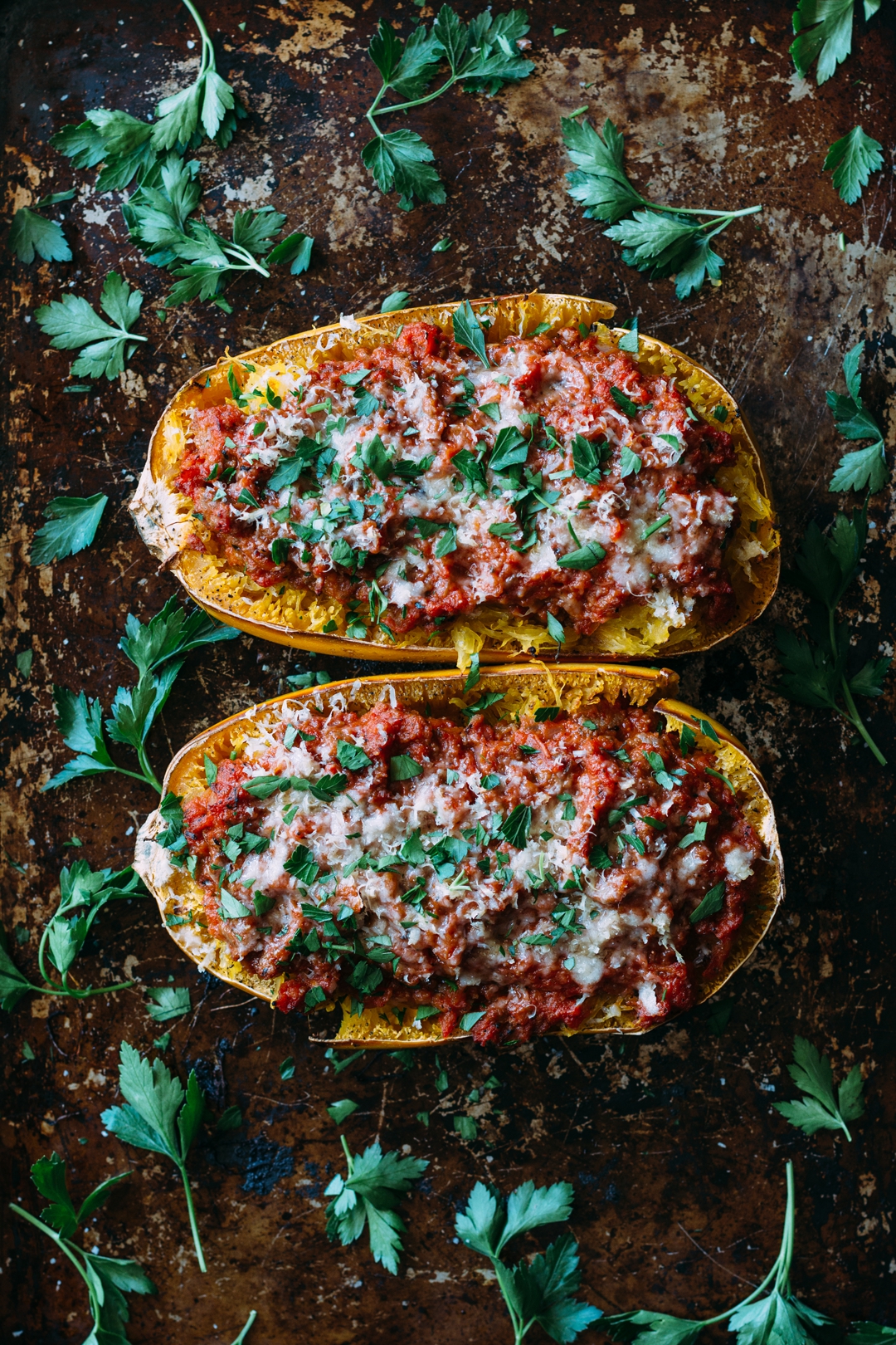 (sponsored by Jennie-O) Spaghetti Squash Bowls with Turkey Sausage and Marinara Sauce: ditch the carbs and the fatty meat for a healthier meal that’s just as flavorful. #spaghettisquash #turkey #marinarasauce #healthy | www.megiswell.com